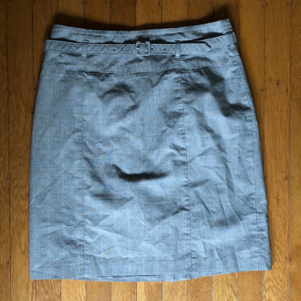 High waist pencil skirt